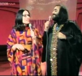 Vintage Video Story: Όταν ο Ντέμης Ρούσσος και η Νάνα Μούσχουρη τραγουδούσαν ''Το Γελεκάκι που φορείς'' στο BBC και συνέπαιρναν το παγκόσμιο κοινό! 