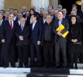 Η καθιερωμένη φωτογραφία, στην κύρια είσοδο της Βουλής μετά το υπουργικό - Α. Τσίπρας: ''Μην με πλησιάζεται είμαι κρυωμένος''