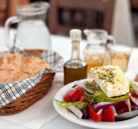 Good News: Η Telegraph επιλέγει 10 γευστικά «μυστικά» της Ελλάδας σε προορισμούς όπως η Σαντορίνη & η Κρήτη!