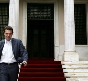 Ποιος άφησε 525 ευρώ στο γραφείο του Αλέξη Τσίπρα στο Μαξίμου; Τα κράτησε ή ...;‏