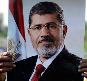 Αίγυπτος: Σε θάνατο καταδικάστηκε ο Μοχάμεντ Μόρσι - άλλοι 100 ομοιδεάτες του στην εσχάτη των ποινών 