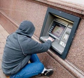 Χαμός με τα ΑΤΜ στα tweets : Ιδού τα15 πιο hot ATM της πόλης Smile παιδιααα