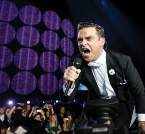 Robbie Williams: «Eλλάδα είσαι μαζί μου; Άφησε με να σε διασκεδάσω!»‏ - Τα highlights της συναυλίας & το μήνυμα στήριξης στη χώρα