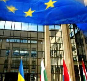 Live οι εξελίξεις για την τελική συμφωνία - Τσακαλώτος από Βρυξέλλες στην ΕΡΤ: Είμαστε  πιο κοντά από ποτέ στην συμφωνία