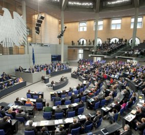 Σε λίγη ώρα η ψηφοφορία της γερμανικής Βουλής – Στο επίκεντρο το ελληνικό ζήτημα