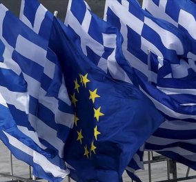 Die Zeit: Η Ελλάδα συμμορφώθηκε με μειώσεις συντάξεων και αύξηση φόρων