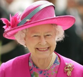  Η βασίλισσας Ελισάβετ απαντά στην «Τhe Sun» για τον ναζιστικό χαιρετισμό