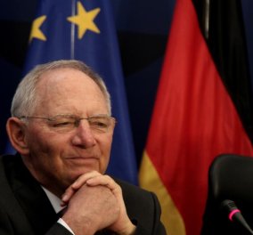 Σόιμπλε: Δεν έχω τύψεις, όταν προτρέπω τους Γερμανούς βουλευτές να υπερψηφίσουν το νέο ελληνικό πρόγραμμα 