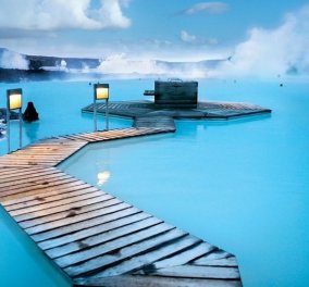 Βίντεο φώτο: Ελάτε να κολυμπήσουμε στα γαλάζια νερά του "θαύματος" Blue Lagoon της Ισλανδίας 