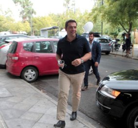 Τώρα η μεγάλη ώρα για την Πολιτική Γραμματεία του ΣΥΡΙΖΑ - Χαλαρός & casual ο Τσίπρας