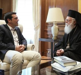 Αρχιεπίσκοπος Αναστάσιος σε Τσίπρα: Τρελοί εμείς οι Έλληνες αλλά έχουμε Θεό φρόνιμο & επεμβαίνει στις δύσκολες στιγμές"