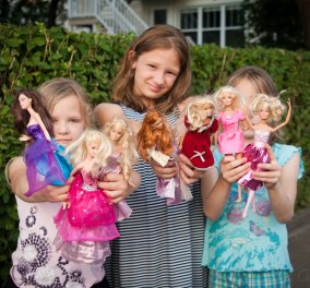 Τα κορίτσια που θέλουν να γίνουν πετυχημένοι ενήλικες δεν πρέπει να παίζουν με κούκλες - Τι λέει επιστημονική έρευνα