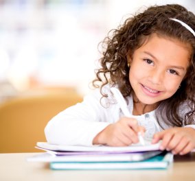 Πώς θα βοηθήσουμε το παιδί να μελετά μόνο του; Εύκολα & πρακτικά tips για να γίνει ευκολότερο το διάβασμα στο σπίτι