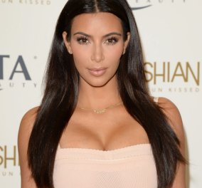 Kim Kardashian: Eγκυμονούσα στους δρόμους του Malibu με θεόστενο Spandex & τον Kanye West αγκαζέ
