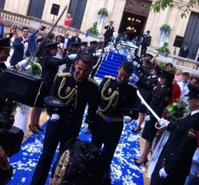 Δύο μέλη της αστυνομίας στην Ισπανία παντρεύτηκαν & σπάνε το ταμπού του γάμου μεταξύ ομοφυλόφιλων 