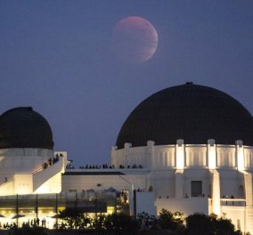 Το μαγευτικό θέαμα της «Ματωμένης Σελήνης» σήμερα τα ξημερώματα σε όλο τον κόσμο‏