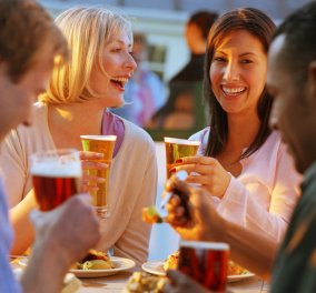 Μικρότερες πιθανότητες για έμφραγμα εμφανίζουν οι γυναίκες που πίνουν λιγότερη μπίρα