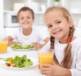 Μήπως το παιδί σας είναι πολύ εκλεκτικό στο φαγητό του; Ιδού 7 τρόποι για να... το ξεγελάσετε