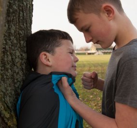 Είναι το παιδί σου θύμα bullying; Τι πρέπει να κάνουν οι γονείς;  