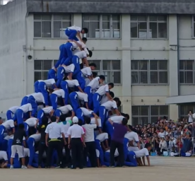 Βίντεο: Η τρομακτική στιγμή της κατάρρευσης ανθρώπινης πυραμίδας 150 μαθητών 