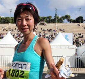  Τop Woman η 42χρονη Χαγιακάρι Μινόρι νικήτρια στον 33ο Αυθεντικό Μαραθώνιο Αθήνας!