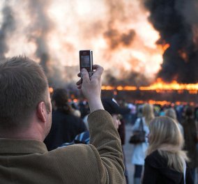 Με ένα smartphone στο χέρι όλοι γίνονται «δημοσιογράφοι»: Η Δημοσιογραφία των πολιτών μόλις ξεκίνησε