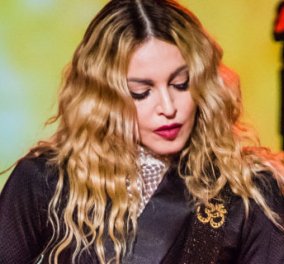 Τα καυτά δάκρυα της Madonna για το Παρίσι: «Eγώ χορεύω & οι άλλοι κλαίνε;»