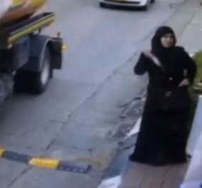 Βίντεο: H σοκαριστική στιγμή που μια Παλαιστίνια μαχαιρώνει έναν Ισραηλινό φρουρό