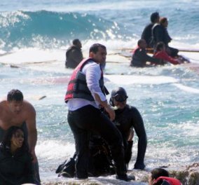 The Guardian: Αντώνης Δεληγιώργης, ο Έλληνας ήρωας του 2015 - Έσωσε 20 πρόσφυγες