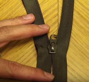 Φοβερό βίντεο: Χάλασε το φερμουάρ σας; Φτιάξτε το μόνοι σας σε λιγότερο από ένα λεπτό!