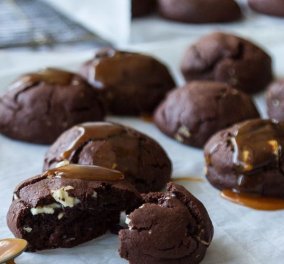 Αφράτα σοκολατένια brownies από τον φανταστικό Master Chef μας Άκη Πετρετζίκη