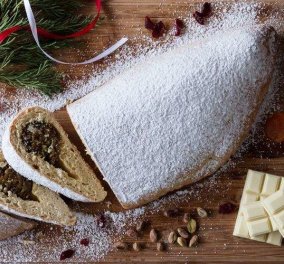 Άκης Πετρετζίκης στο top Χριστουγεννιάτικο γλυκό: Stollen με βερύκοκα, cranberries & άχνη 