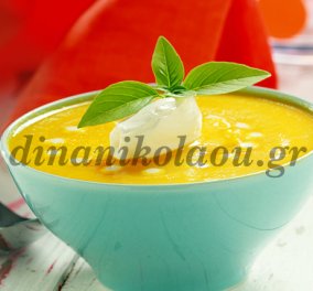 Καροτόσουπα με κανέλα και μυρωδικά για τις κρύες μέρες του χειμώνα από την Ντίνα Νικολάου