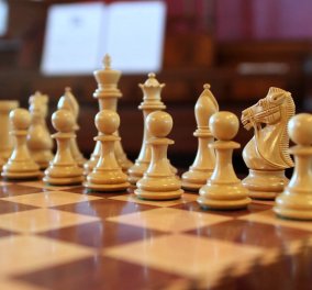 Σαουδική Αραβία: Μη παίζεις σκάκι και χάνεις τον χρόνο σου - Γκλουπ!!!