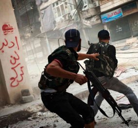Απειλείται η εκεχειρία στη Συρία - "Υποδέχθηκαν" την κατάπαυση πυρός με πυροβολισμούς και εκρήξεις αυτοκινήτων