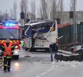 Τραγωδία στην Γαλλία: Έξι μαθητές νεκροί σε μετωπική σύγκρουση σχολικού με φορτηγό  