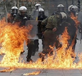 Πεδίο μάχης το Σύνταγμα: Δακρυγόνα, μολότοφ & συγκρούσεις αντιεξουσιαστών με τα ΜΑΤ
