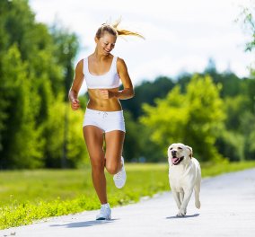 Ανεβάστε την ταχύτητα στη βόλτα του σκύλου σας και γυμναστείτε μαζί! 