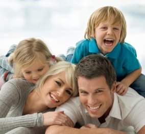 Αυτά είναι τα 7 μυστικά που μοιράζονται οι χαρούμενες οικογένειες
