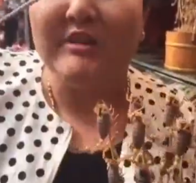 Βίντεο: Αυτή η "σιχαμένη" γυναίκα τρώει ολοζώντανους σκορπιούς - Τους χωνεύει δε καλά!!!