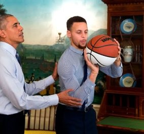 Ο Μπαράκ Ομπάμα "διδάσκει" τα βασικά του μπάσκετ στο αστέρι του NBA Στέφεν Κάρι! (Βίντεο)