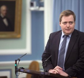  Τα Panama Papers «έριξαν» τον πρωθυπουργό της Ισλανδίας: Υπέβαλε την παραίτηση του  