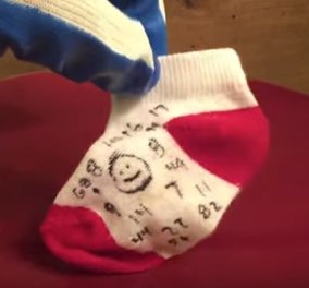 Τι θα μείνει από μια κάλτσα αν την βουτήξετε σε θειικό οξύ; Ανακαλύψτε το στο βίντεο