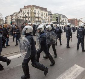 Βέλγιο: Επεισόδια με ακροδεξιούς διαδηλωτές και δεκάδες συλλήψεις στο Μόλενμπεκ