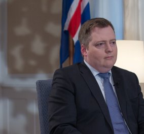 Βίντεο: Η απίστευτη στιγμή που ο Ισλανδός Πρωθυπουργός άρχισε να τραυλίζει απαντώντας αν έχει offshore 