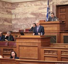 Ευρω-Φροντιστήριο στους Βουλευτές έκανε ο Πάνος Καρβούνης: Παρουσίασε τον Οδηγό Ευρωπαϊκής Πληροφόρησης‏