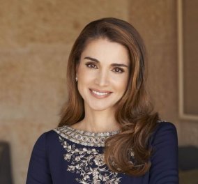 Η πανέμορφη βασίλισσα Ράνια της Ιορδανίας στην Λέσβο:Κοντά στους πρόσφυγες σε Καρά Τεπέ & Μόρια 