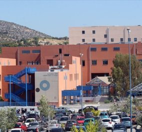 Στο νοσοκομείο «Αττικόν» με οξεία τροφική δηλητηρίαση 80 μετανάστες από το hotspot του Πειραιά