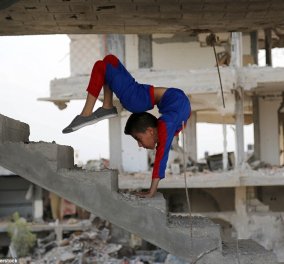 Γνωρίστε τον μικρό "Spiderman της Γάζας" - Ένας 12χρονος ακροβάτης που κλέβει καρδιές