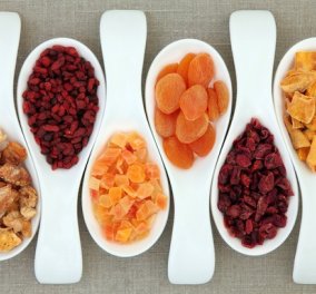 Πολύτιμα για την υγεία μας τα αποξηραμένα φρούτα: Προστατεύουν καρδιά, έντερο, χαρίζουν βιταμίνες
